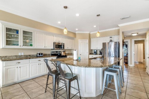 Great Location- Gulf-Front Home w/pool - Heavenly Sunrise - Sleeps up to 14. - image 4