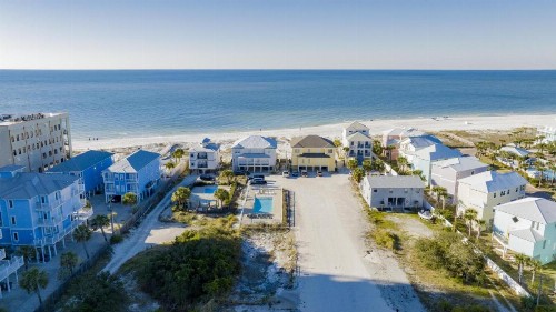 Great Location- Gulf-Front Home w/pool - Heavenly Sunrise - Sleeps up to 14. - image 5