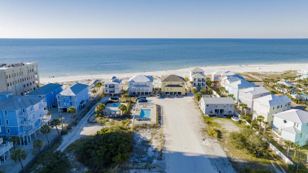 Great Location- Gulf-Front Home w/pool - Heavenly Sunrise - Sleeps up to 14. - image 5