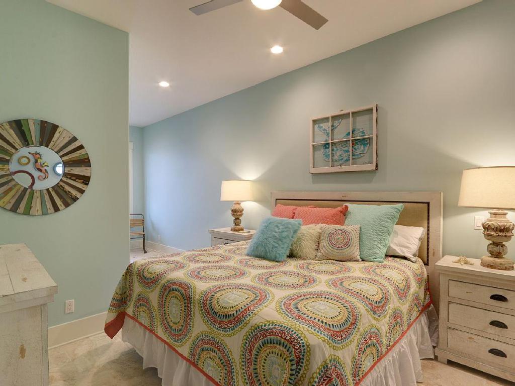 Castle in the Sand West Orange Beach AL-9 bedroom-Sleeps up to 26-Private Pool - image 7