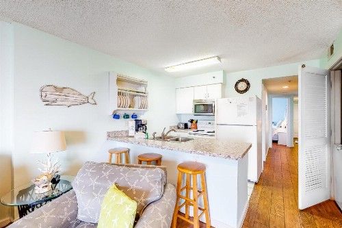 Tradewinds #1008 - image 8