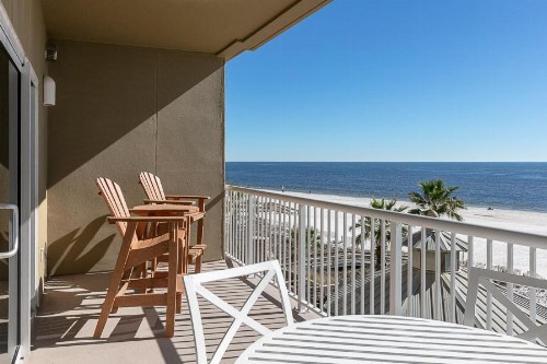 Escapes! To The Shores #204 - image 5