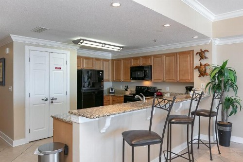 Escapes! To The Shores #204 - image 9