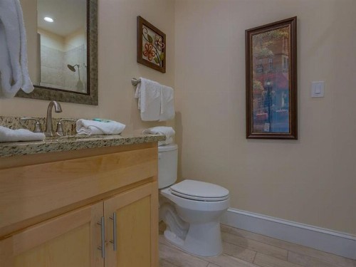 Emerald by Meyer Vacation Rentals - image 12
