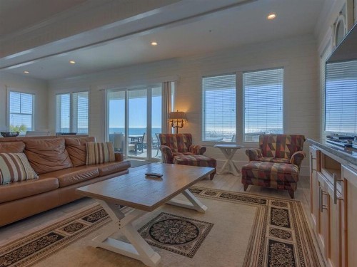 Emerald by Meyer Vacation Rentals - image 4