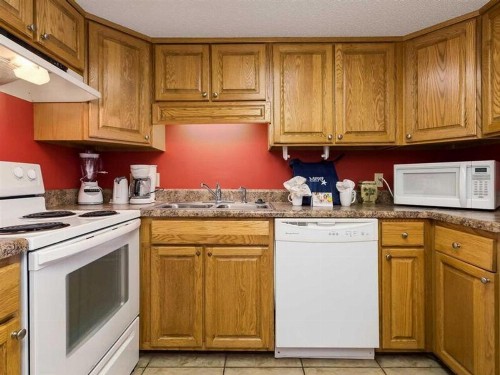 Phoenix III 3088 by Meyer Vacation Rentals - image 12