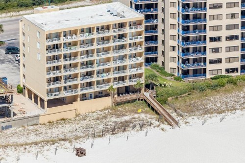 Emerald Skye by Meyer Vacation Rentals - image 1