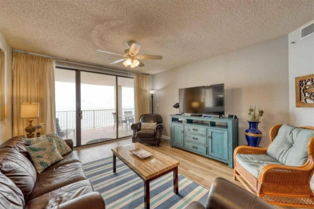 Summer House by Meyer Vacation Rentals - image 6