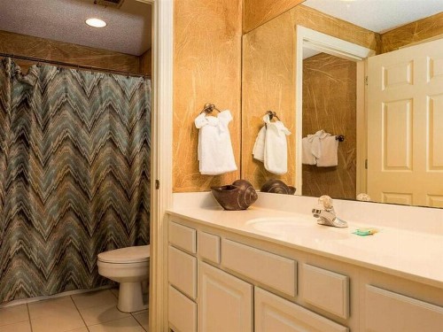 The Enclave by Meyer Vacation Rentals - image 10