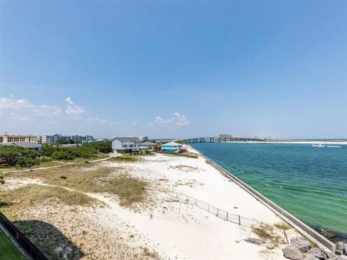 Grand Pointe by Meyer Vacation Rentals - image 6