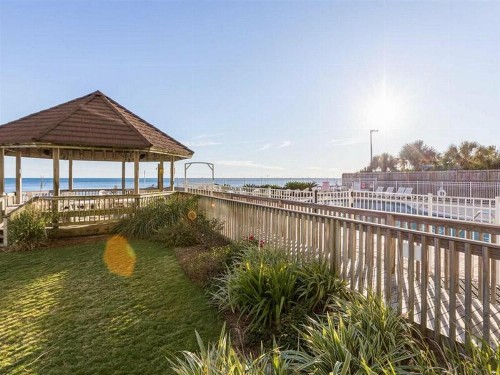 Romar Tower by Meyer Vacation Rentals - image 4