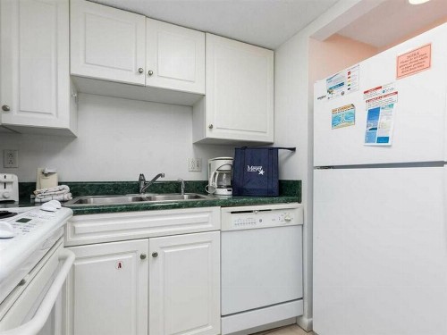 Romar Tower by Meyer Vacation Rentals - image 5