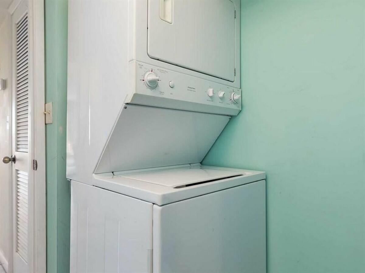 Romar Tower by Meyer Vacation Rentals - image 6