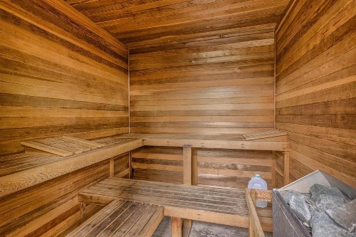 Four Seasons by Meyer Vacation Rentals - image 10