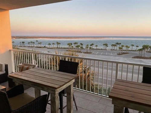 The Pass 410 by Meyer Vacation Rentals - image 11