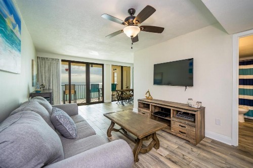 Phoenix I Unit 1104 - image 1