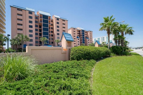 Four Seasons 602 West - image 23