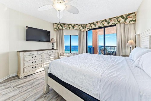 Four Seasons 602 West - image 32