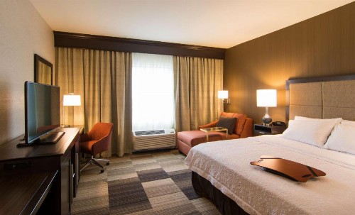 Hampton Inn Orange City - image 15