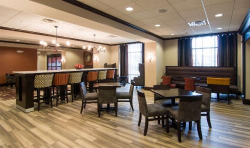 Hampton Inn Orange City - image 18