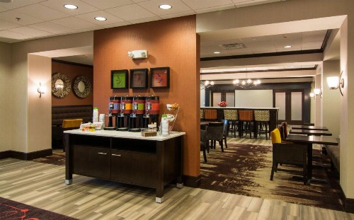 Hampton Inn Orange City - image 26