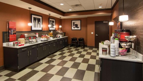 Hampton Inn Orange City - image 34
