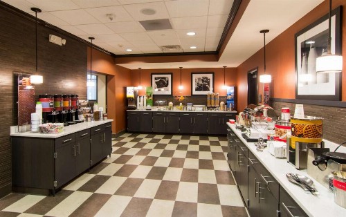 Hampton Inn Orange City - image 35
