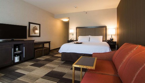 Hampton Inn Orange City - image 36