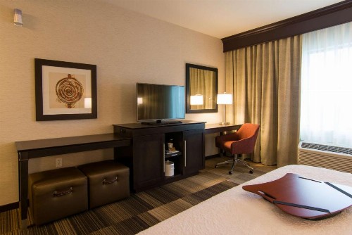 Hampton Inn Orange City - image 5