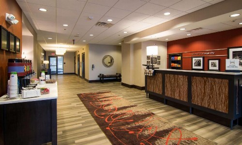 Hampton Inn Orange City - image 6