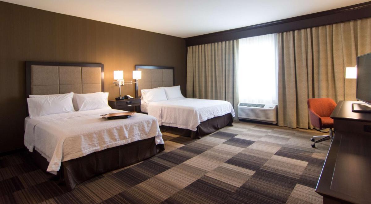 Hampton Inn Orange City - image 7