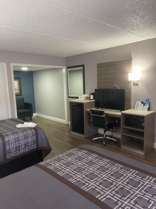 Days Inn by Wyndham Orange City/Deland - image 15