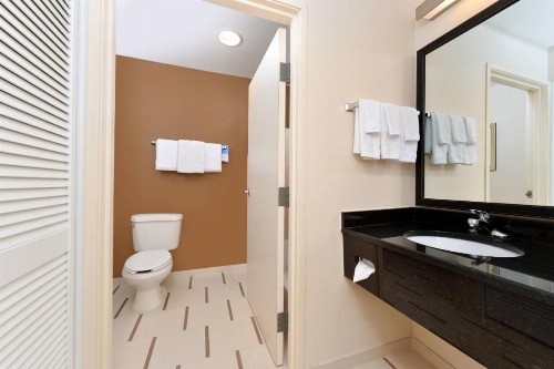 Fairfield Inn Jacksonville Orange Park - image 13