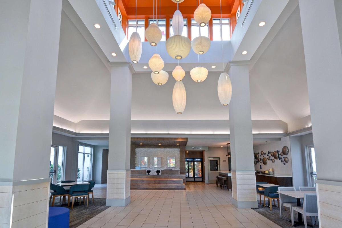 Hilton Garden Inn Jacksonville Orange Park - image 2
