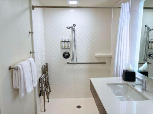 Holiday Inn Hotel & Suites - Orange Park - Wells Rd. - image 32