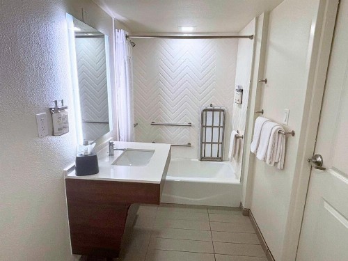 Holiday Inn Hotel & Suites - Orange Park - Wells Rd. - image 36