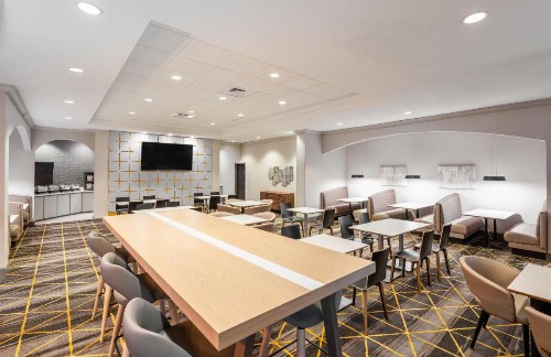 Holiday Inn Hotel & Suites - Orange Park - Wells Rd. - image 43