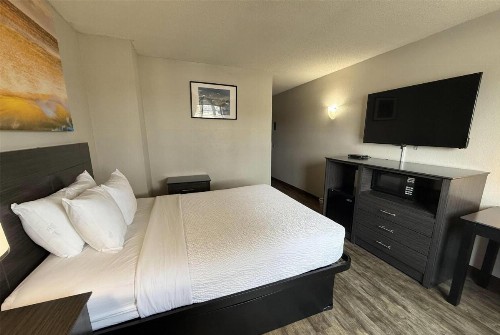 Days Inn by Wyndham Orange Park/Jacksonville - image 26