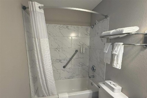 Days Inn by Wyndham Orange Park/Jacksonville - image 30
