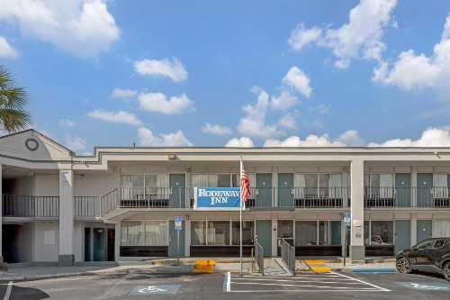 Zen Living Suites Extended Stay - Jacksonville - Orange Park - image 14