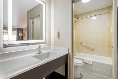 Zen Living Suites Extended Stay - Jacksonville - Orange Park - image 26