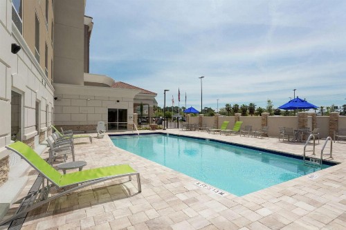 Hampton Inn and Suites Jacksonville/Orange Park FL - image 22