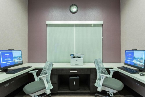 Hampton Inn and Suites Jacksonville/Orange Park FL - image 26