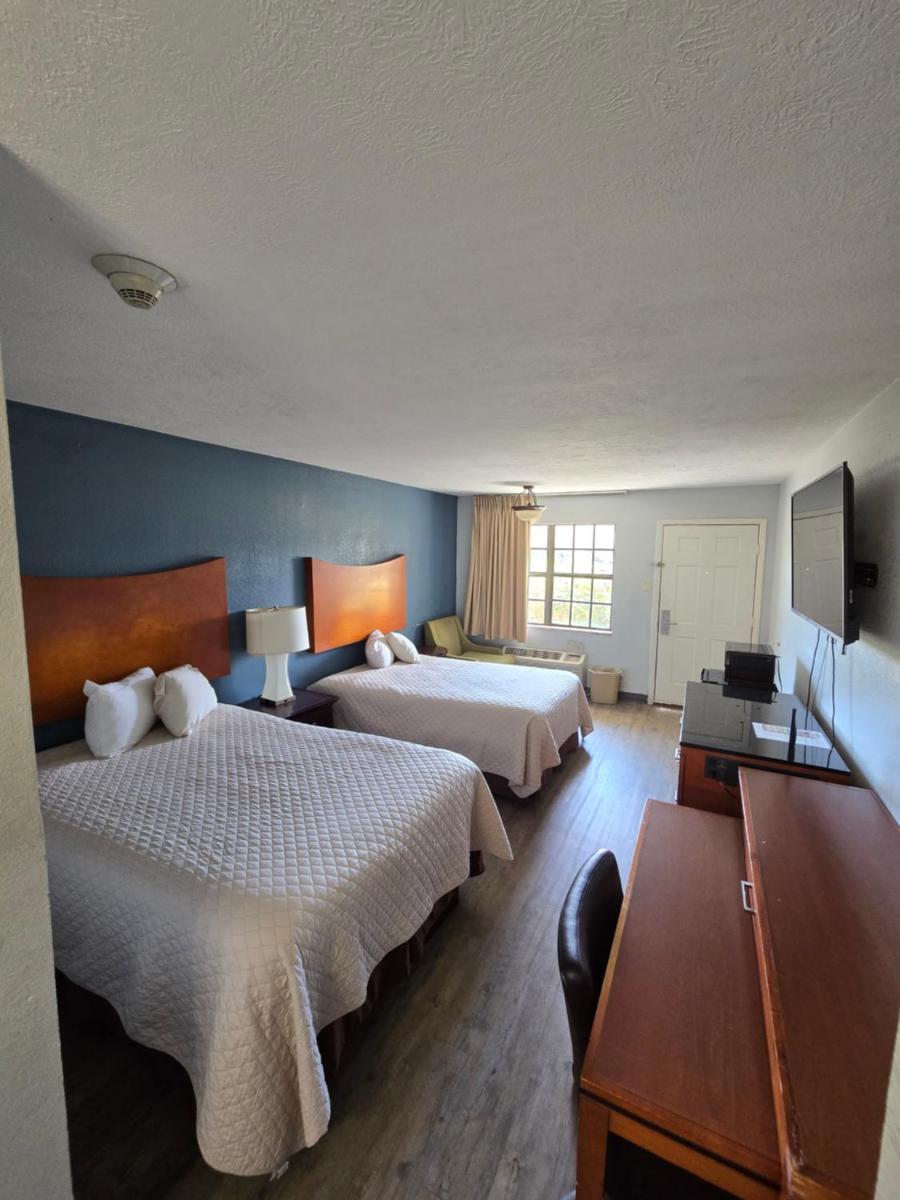 Best Price Motel & Suites - image 7