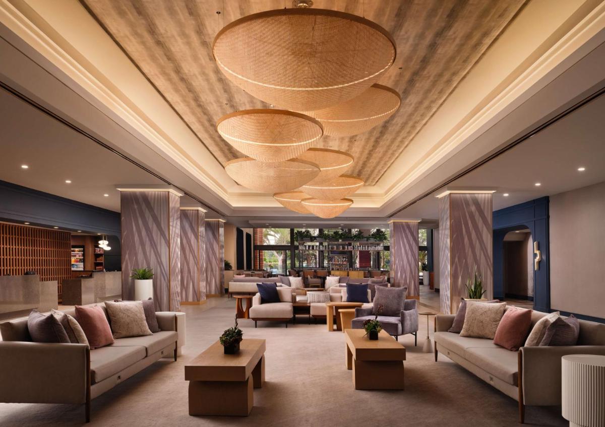 DoubleTree by Hilton Anaheim/Orange County - image 3
