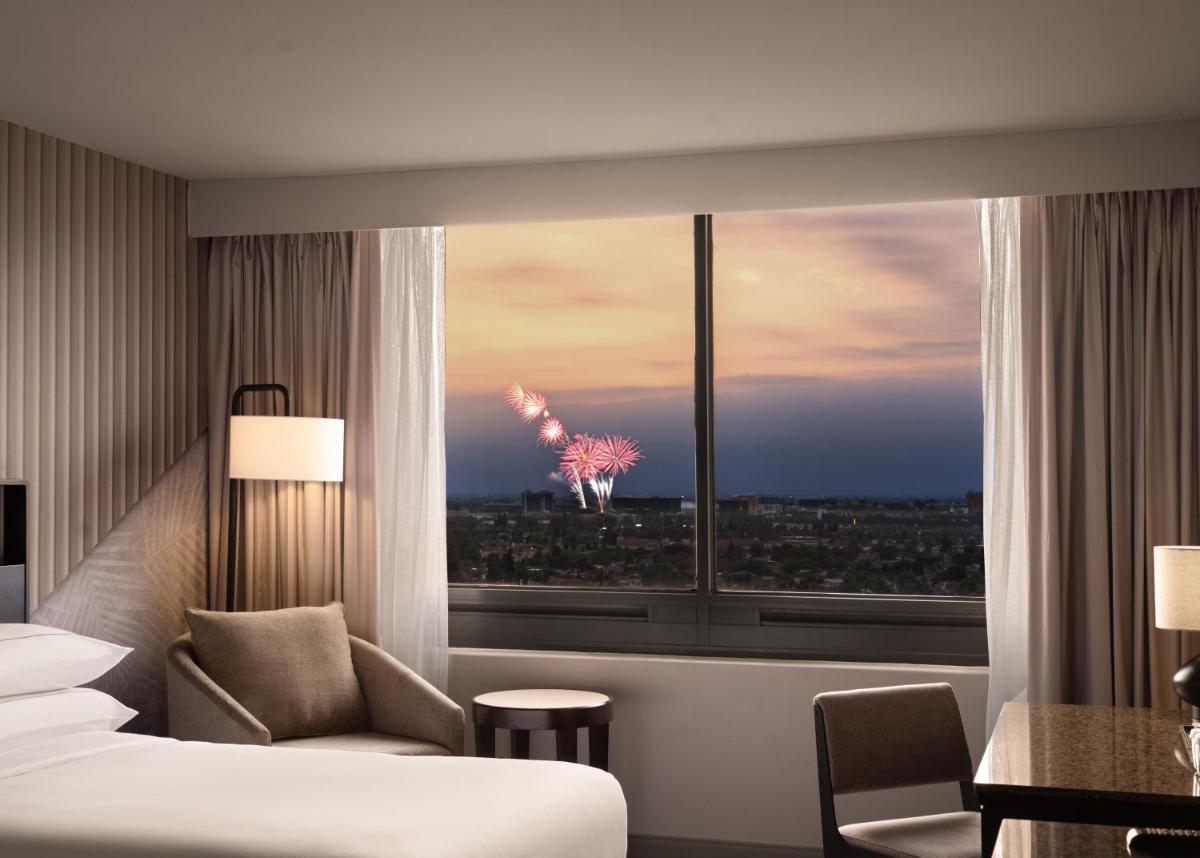 DoubleTree by Hilton Anaheim/Orange County - image 7