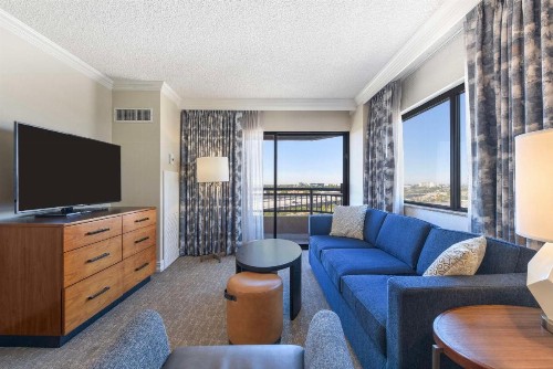 Embassy Suites by Hilton Anaheim-Orange - image 33
