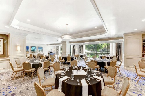 Embassy Suites by Hilton Anaheim-Orange - image 49