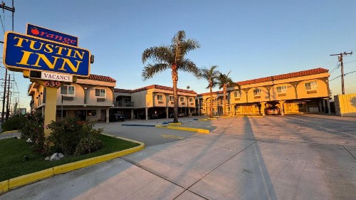 Orange Tustin Inn in Orange - image 30