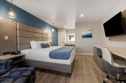 Best Western Orange Plaza - image 25